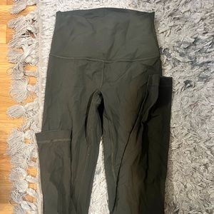 Lululemon Wunder Under Tights 28”